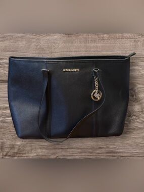 Michael Kors Sadie Ex large black Tote Purse Solid PVC Gold Plated Hardware